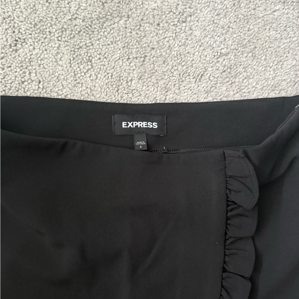 Express Black Ruffle Mini Skirt - Picture 3 of 3